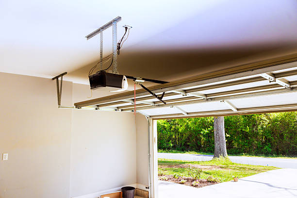 Top rated local Garage Door Roller Replacement specialists in Richgrove, CA